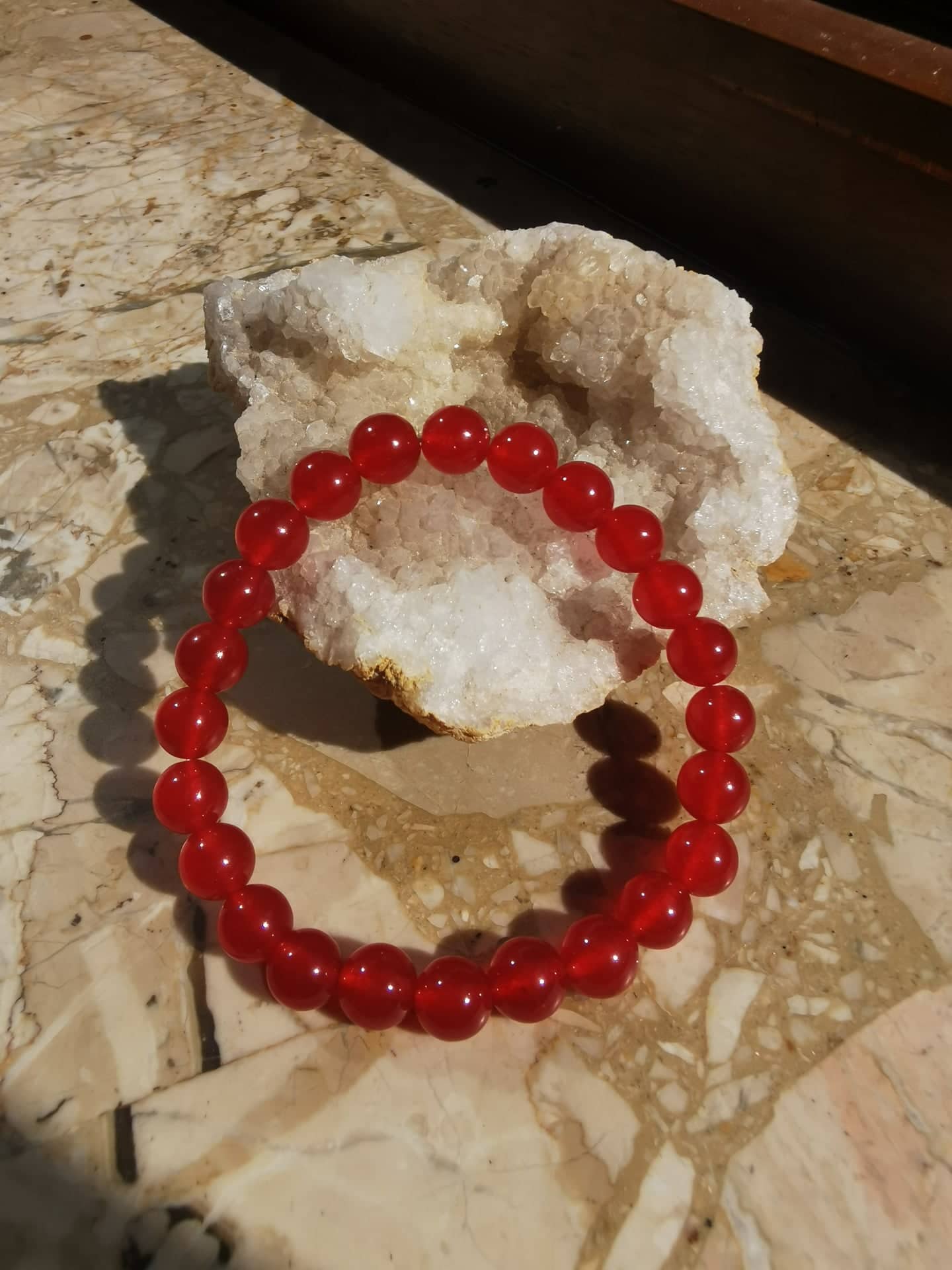Rote Jade Armband
